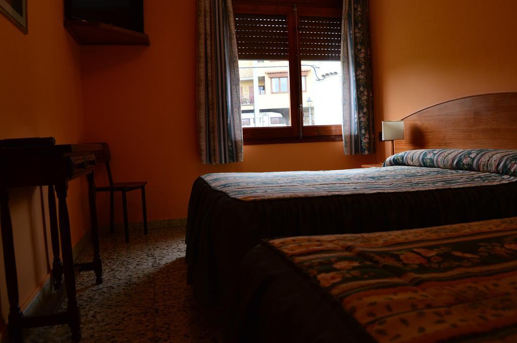 Hostal L'Escon Llanars Luaran gambar