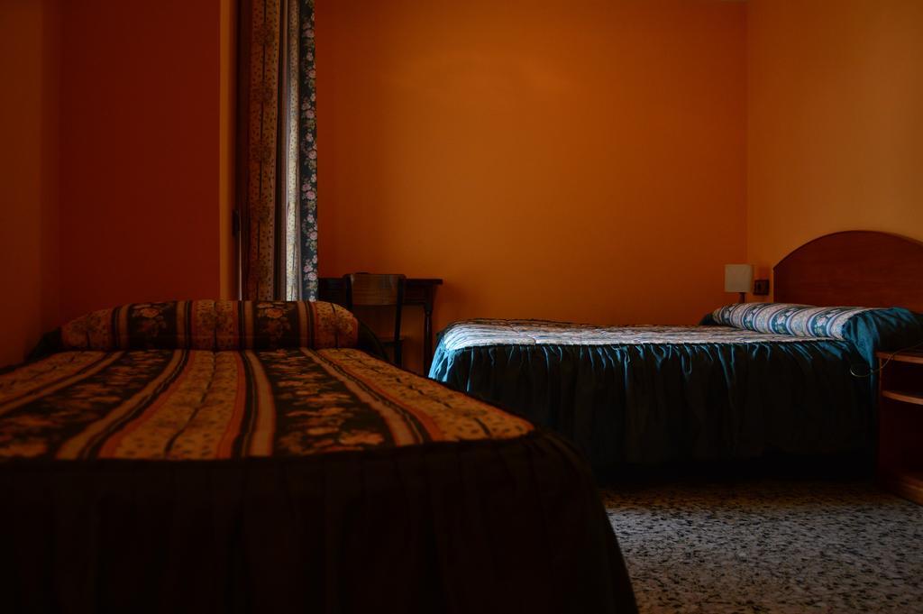 Hostal L'Escon Llanars Luaran gambar